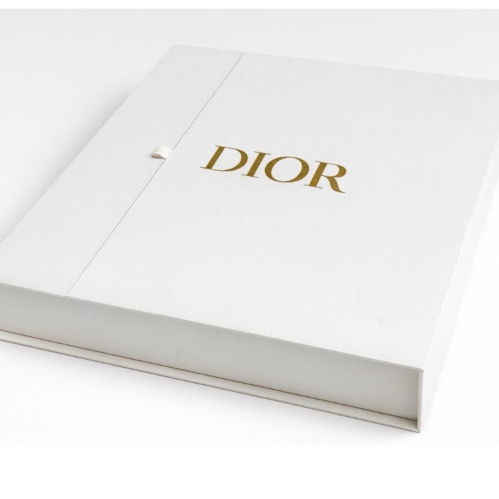 Authentic Dior Giant Presentation Gift Box White Magnetic Close 23.5” x 20” x 3”